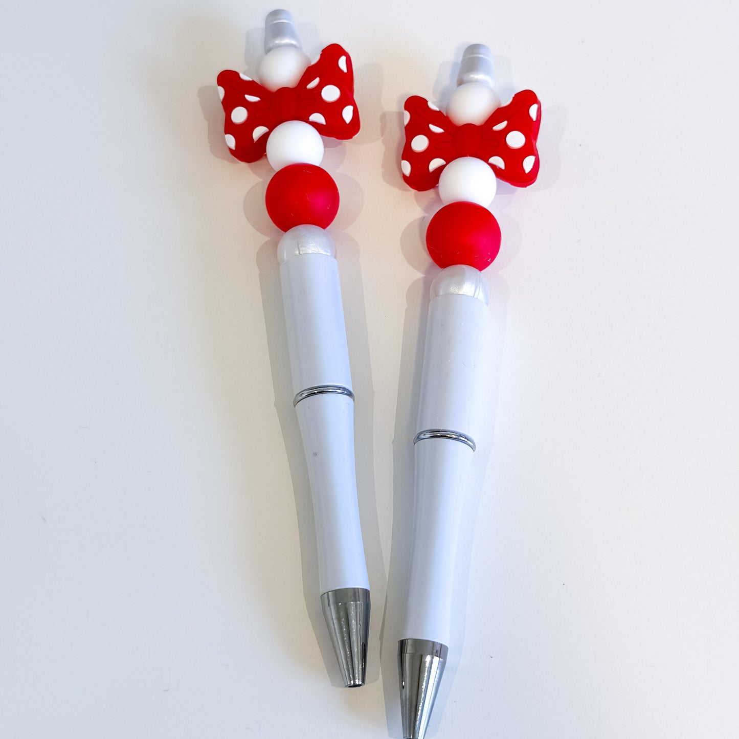Polka Dot Bow Pen